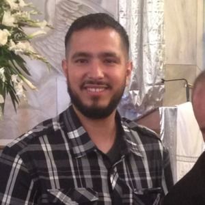 Meet your Posher, Emmanuel